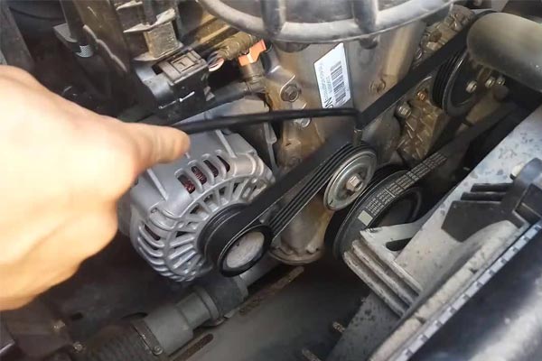 潮阳转速传感器的工作原理是什么？